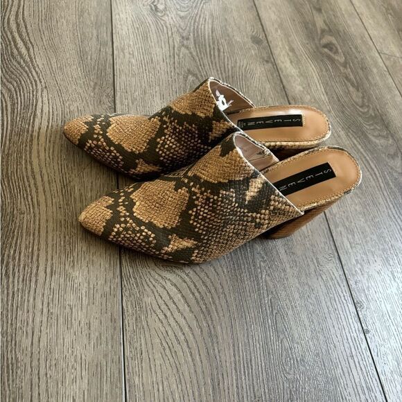 Steve Madden woman’s slip on heel used in good condition - Picture 7 of 7